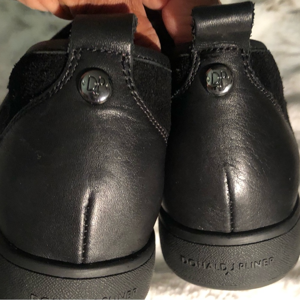 Donald J Pliner Shoes - Picture 11 of 11